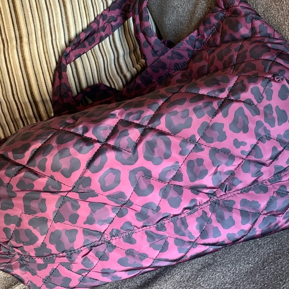 Authentic MARC JACOBS Quilted leopard large zip tote - Picture 10 of 12